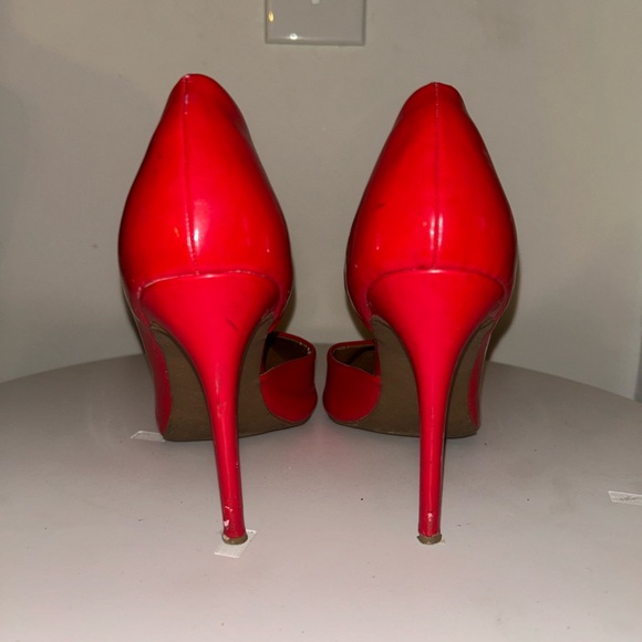 Steve Madden Bold Red Heels - Picture 2 of 5